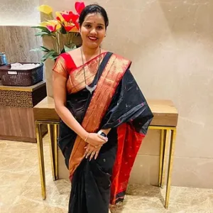 Black & Red Handloom Cotton Silk Maheshwari Saree